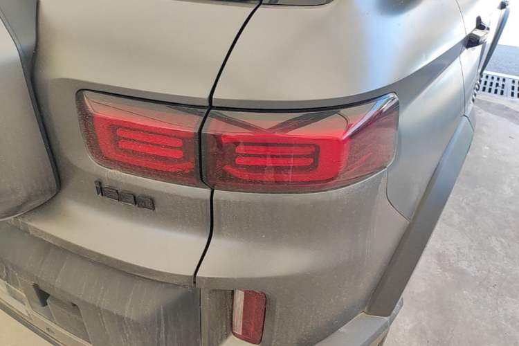 Used Geely Auto Cowboy 2025 1.5TD Trendy Play Edition Right Rear Taillight