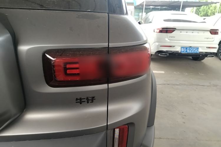 Used Geely Auto Cowboy 2025 1.5TD Fun-Offroad Version Right Rear Taillight