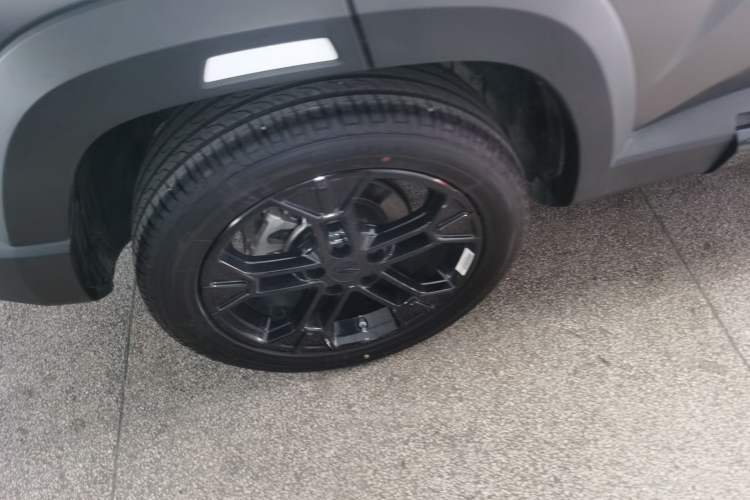 Used Geely Auto Cowboy 2025 1.5TD Fun-Offroad Version Right Rear Wheel Hub