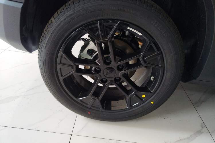 Used Geely Auto Cowboy 2025 1.5TD Fun-Offroad Version Right Rear Wheel Hub