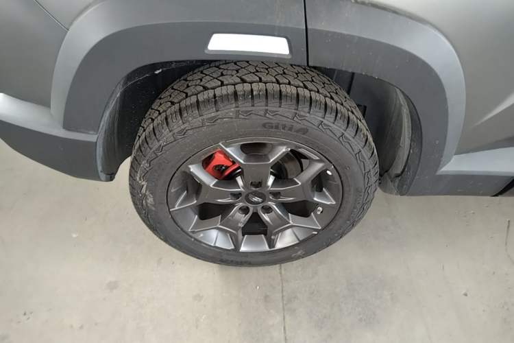 Used Geely Auto Cowboy 2025 1.5TD Fun-Offroad Version Right Rear Wheel Hub