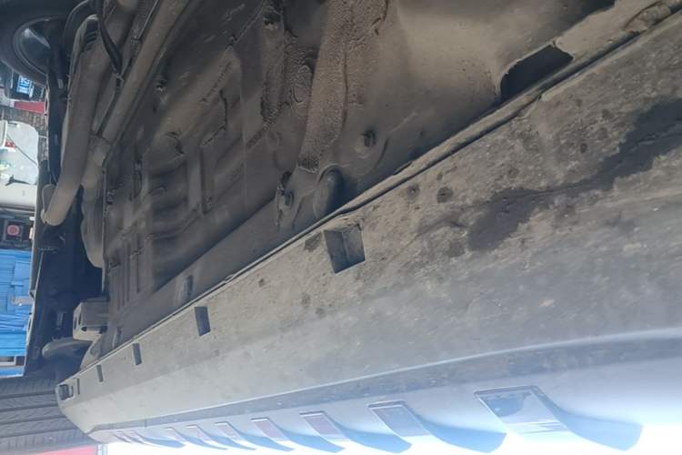 Used Geely Auto Cowboy 2025 1.5TD Trendy Play Edition Right Side Sill