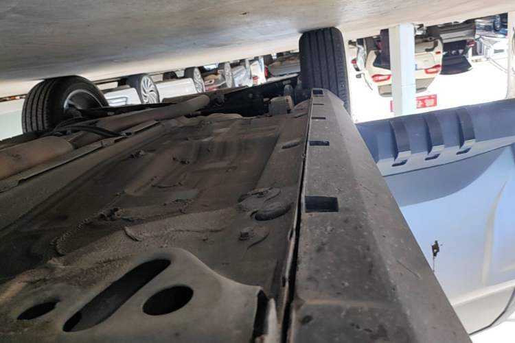 Used Geely Auto Cowboy 2025 1.5TD Trendy Play Edition Right Side Sill