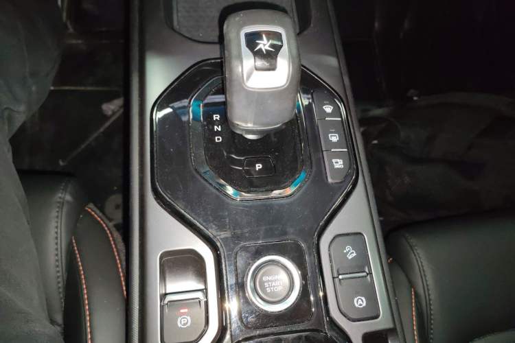 Used Geely Auto Cowboy 2025 1.5TD Fun-Offroad Version Gear Lever