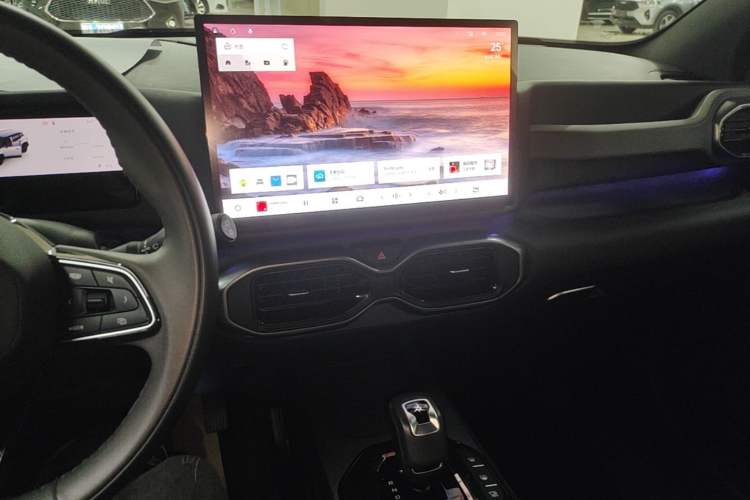 Used Geely Auto Cowboy 2025 1.5TD Fun-Offroad Version Audio And AC Panel
