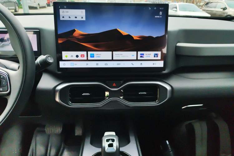 Used Geely Auto Cowboy 2025 1.5TD Fun-Offroad Version Audio And AC Panel