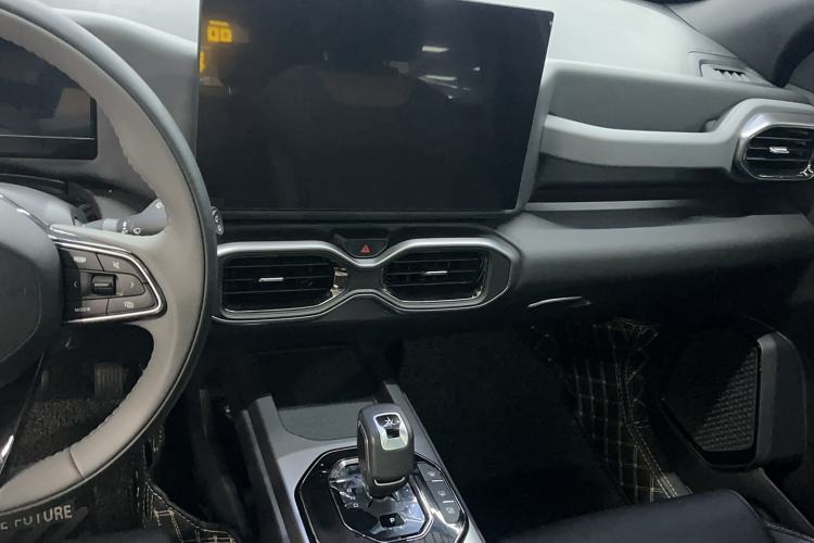 Used Geely Auto Cowboy 2025 1.5TD Trendy Play Edition Audio And AC Panel