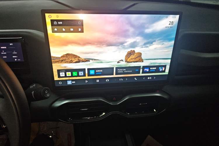 Used Geely Auto Cowboy 2025 1.5TD Fun-Offroad Version Audio And AC Panel