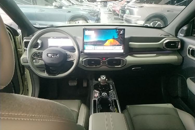 Used Geely Auto Cowboy 2025 1.5TD Fun-Offroad Version Center Console