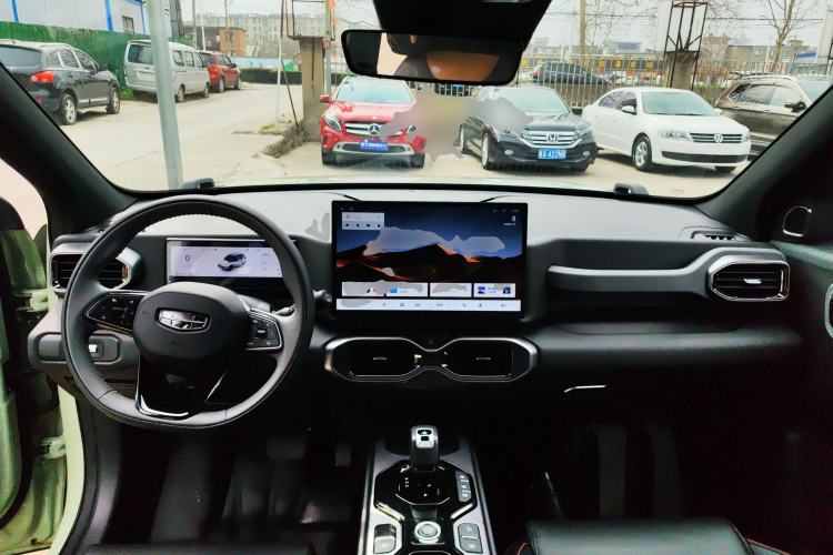 Used Geely Auto Cowboy 2025 1.5TD Fun-Offroad Version Center Console