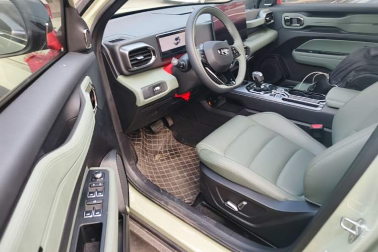 Used Geely Auto Cowboy 2025 1.5TD Fun-Offroad Version Driver Seat
