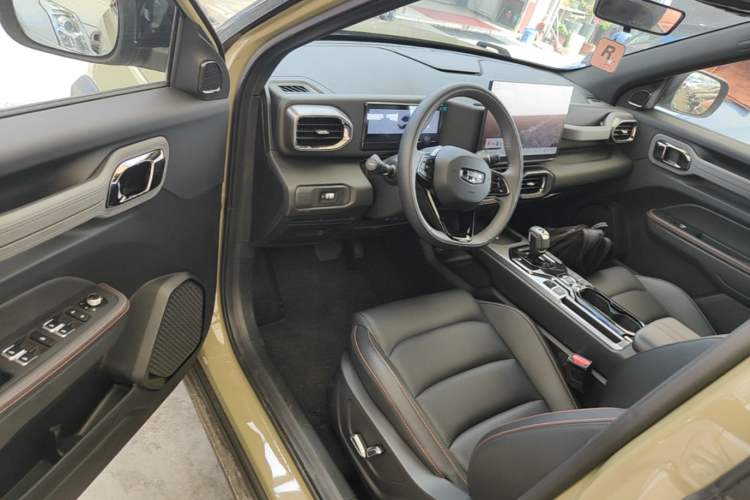 Used Geely Auto Cowboy 2025 1.5TD Fun-Offroad Version Driver Seat