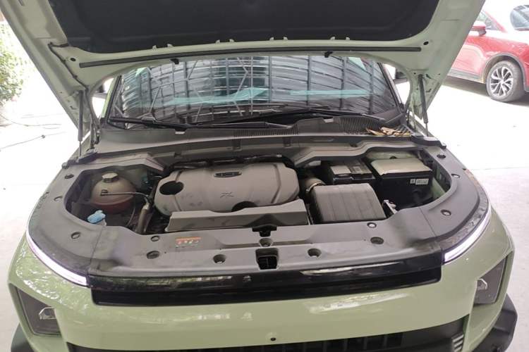Used Geely Auto Cowboy 2025 1.5TD Fun-Offroad Version Engine Bay