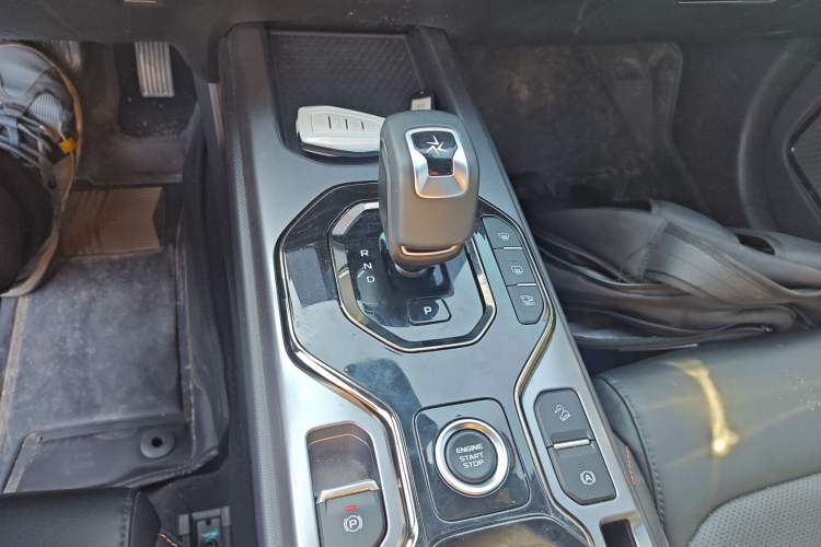 Used Geely Auto Cowboy 2025 1.5TD Fun-Offroad Version Gear Lever