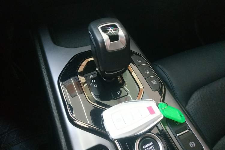 Used Geely Auto Cowboy 2025 1.5TD Fun-Offroad Version Gear Lever
