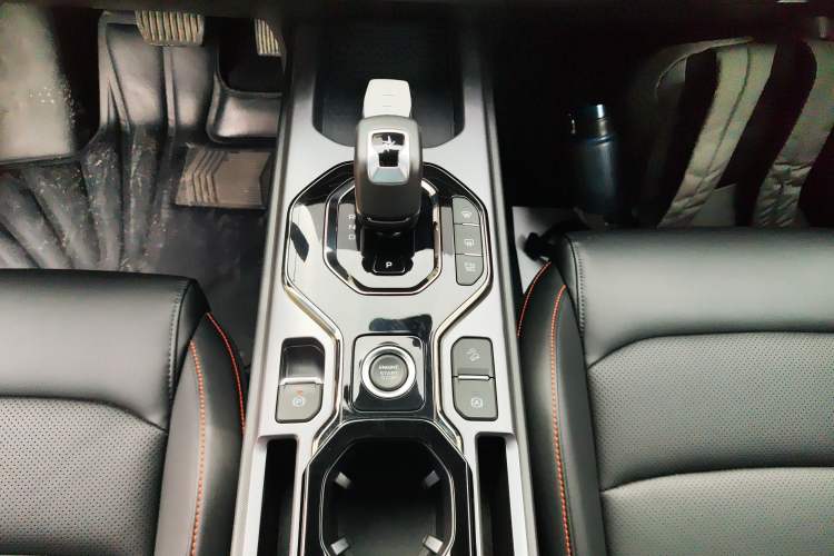 Used Geely Auto Cowboy 2025 1.5TD Fun-Offroad Version Gear Lever