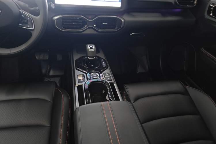 Used Geely Auto Cowboy 2025 1.5TD Fun-Offroad Version Gear Lever
