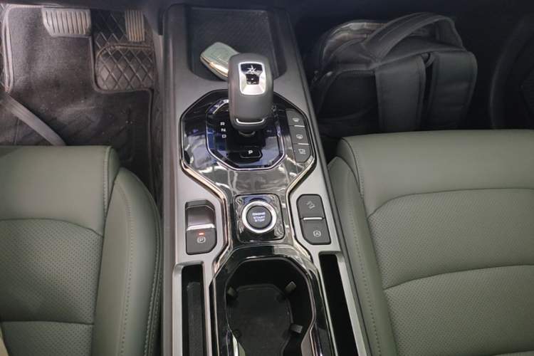 Used Geely Auto Cowboy 2025 1.5TD Fun-Offroad Version Gear Lever