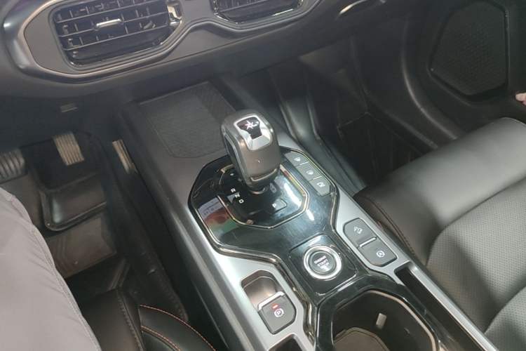 Used Geely Auto Cowboy 2025 1.5TD Fun-Offroad Version Gear Lever