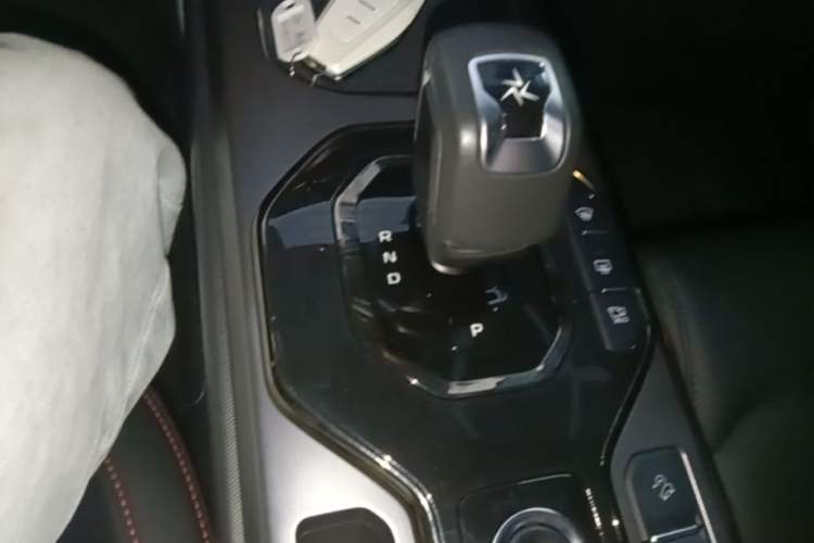 Used Geely Auto Cowboy 2025 1.5TD Fun-Offroad Version Gear Lever