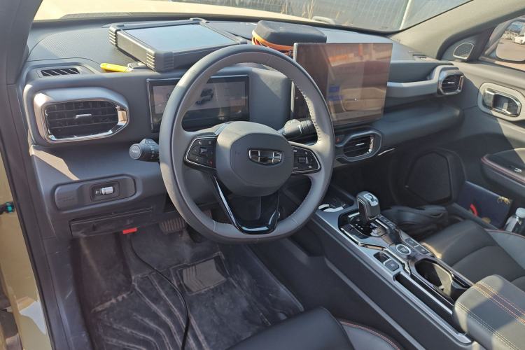 Used Geely Auto Cowboy 2025 1.5TD Fun-Offroad Version Interior 2