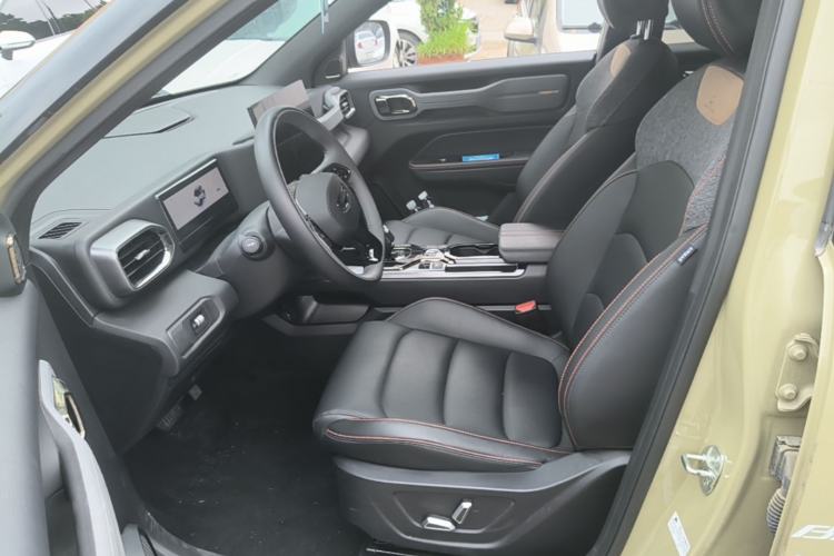 Used Geely Auto Cowboy 2025 1.5TD Fun-Offroad Version Left Front Seat