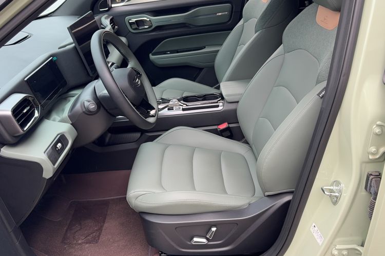 Used Geely Auto Cowboy 2025 1.5TD Fun-Offroad Version Left Front Seat