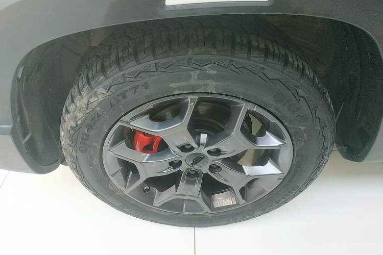 Used Geely Auto Cowboy 2025 1.5TD Fun-Offroad Version Left Front Wheel Hub