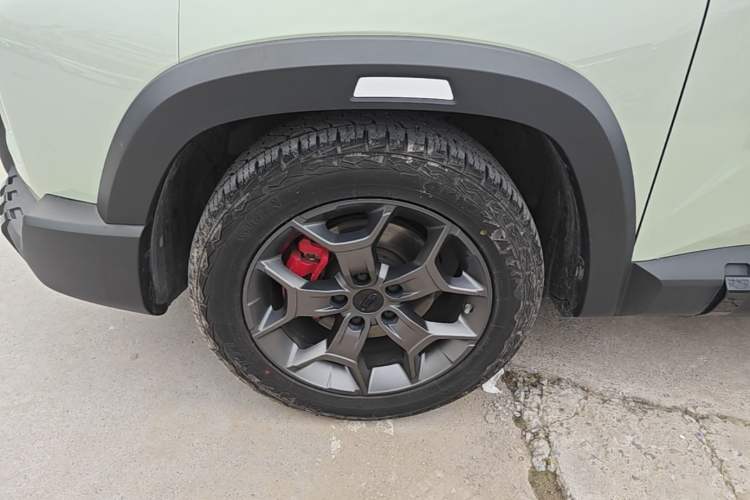 Used Geely Auto Cowboy 2025 1.5TD Fun-Offroad Version Left Front Wheel Hub