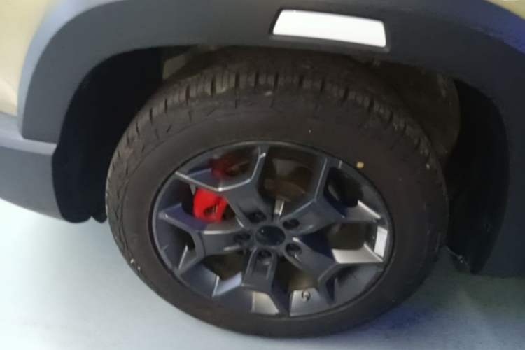 Used Geely Auto Cowboy 2025 1.5TD Fun-Offroad Version Left Front Wheel Hub