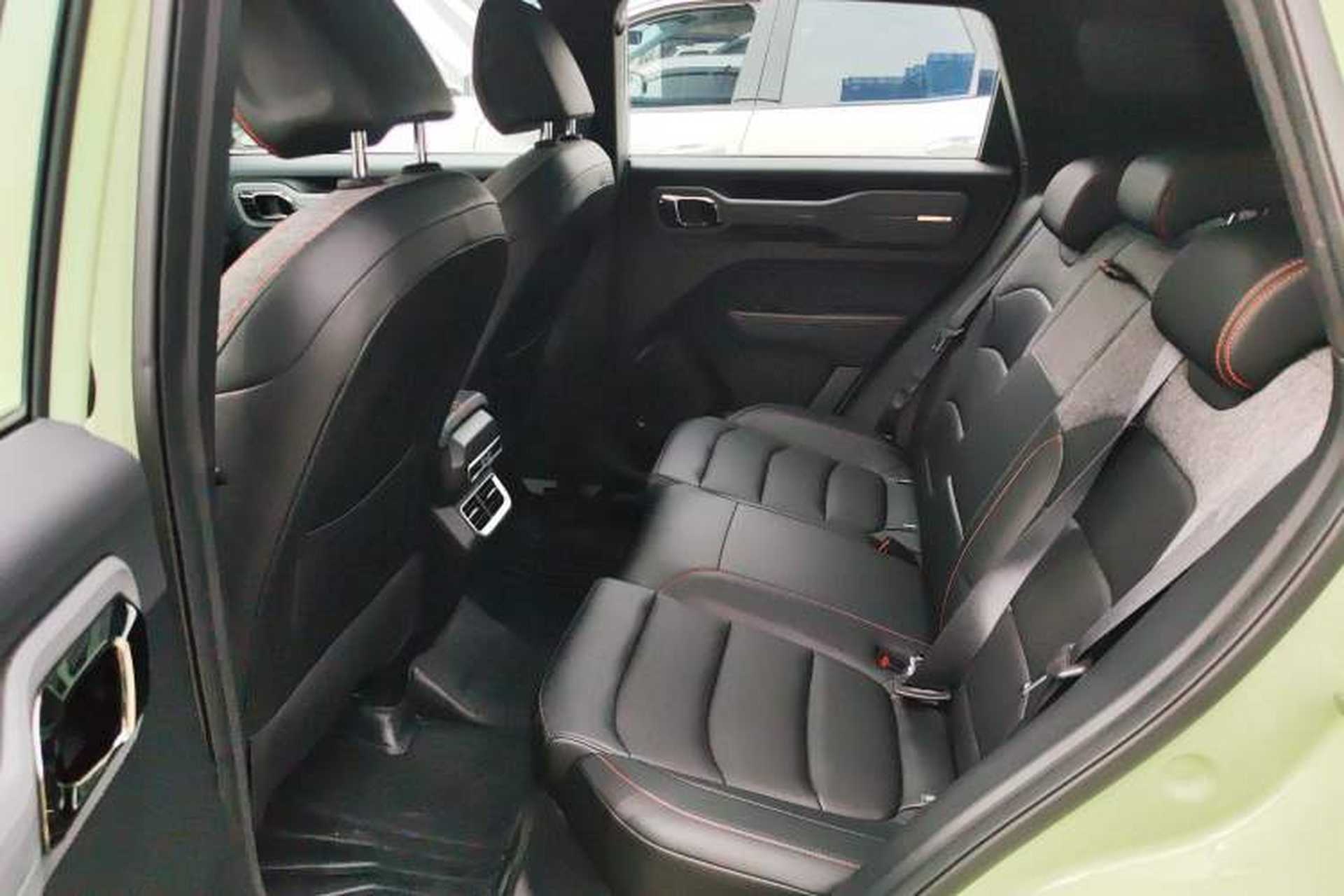 Used Geely Auto Cowboy 2025 1.5TD Fun-Offroad Version Left Rear Seat