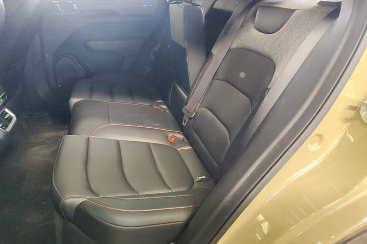 Used Geely Auto Cowboy 2025 1.5TD Fun-Offroad Version Left Rear Seat