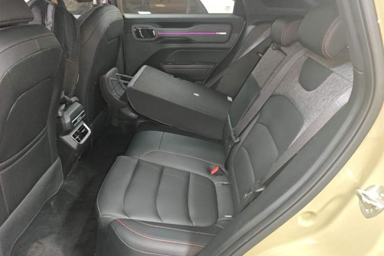 Used Geely Auto Cowboy 2025 1.5TD Fun-Offroad Version Left Rear Seat