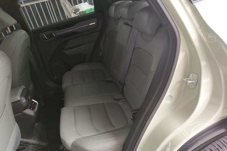 Used Geely Auto Cowboy 2025 1.5TD Fun-Offroad Version Left Rear Seat