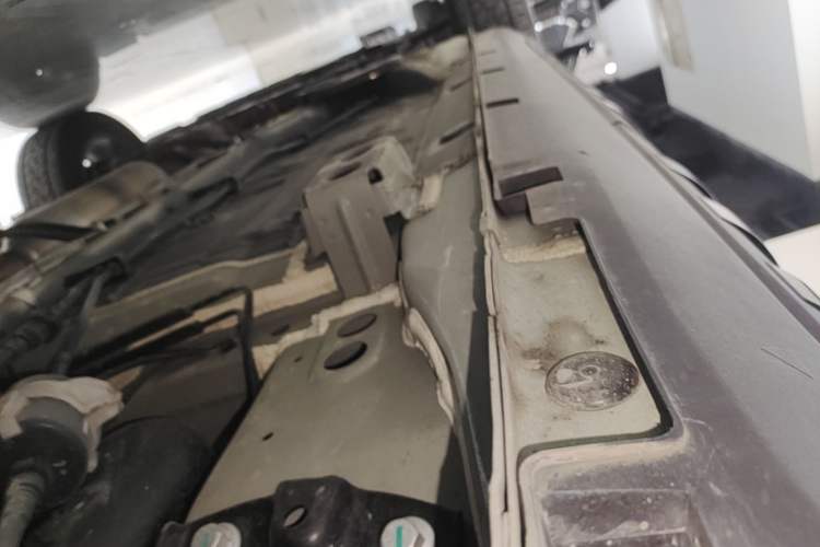 Used Geely Auto Cowboy 2025 1.5TD Fun-Offroad Version Left Side Sill