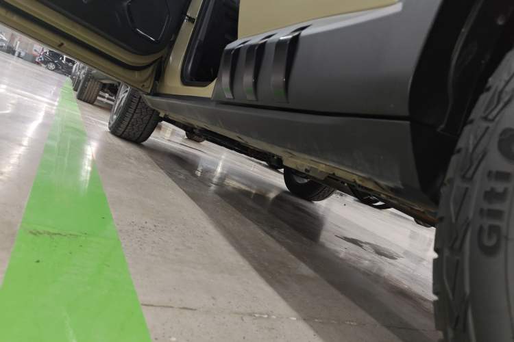 Used Geely Auto Cowboy 2025 1.5TD Fun-Offroad Version Left Side Sill