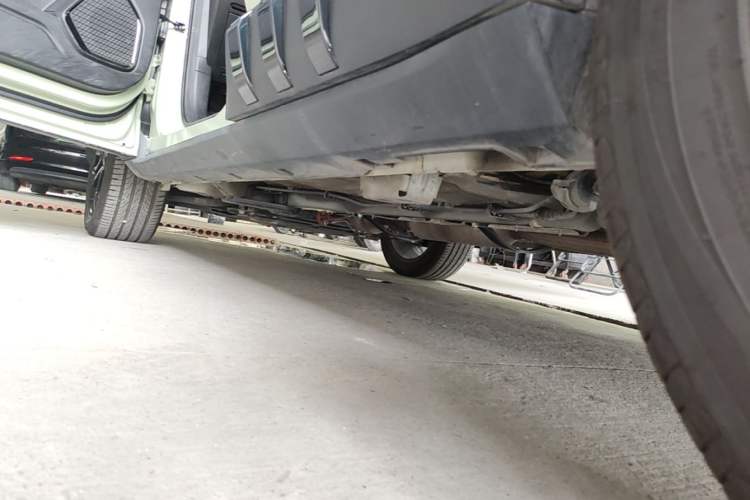 Used Geely Auto Cowboy 2025 1.5TD Fun-Offroad Version Left Side Sill
