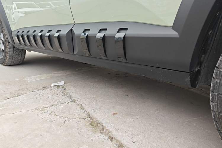 Used Geely Auto Cowboy 2025 1.5TD Fun-Offroad Version Left Side Sill