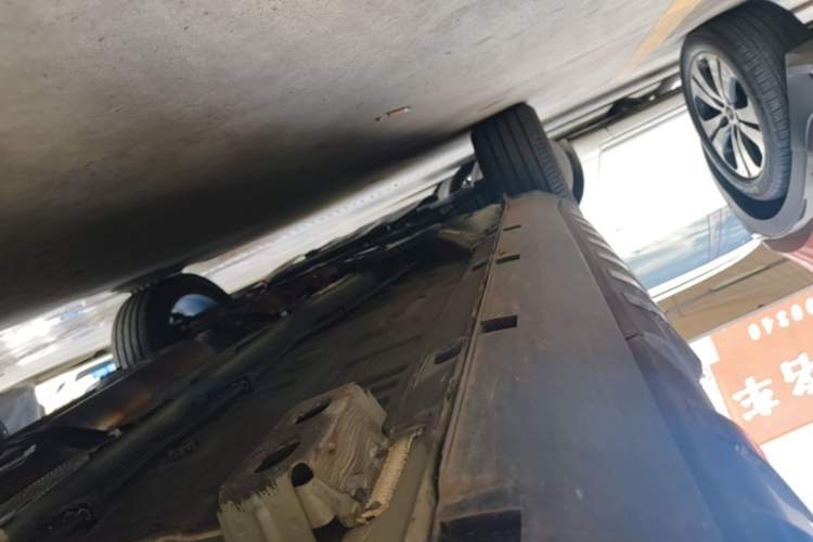 Used Geely Auto Cowboy 2025 1.5TD Fun-Offroad Version Left Side Sill