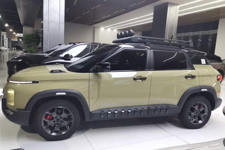 Used Geely Auto Cowboy 2025 1.5TD Fun-Offroad Version Left Side