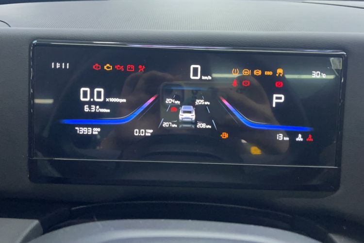 Used Geely Auto Cowboy 2025 1.5TD Trendy Play Edition Odometer Close Up