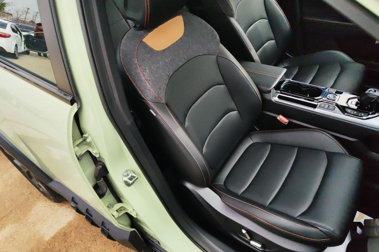 Used Geely Auto Cowboy 2025 1.5TD Fun-Offroad Version Right Front Seat