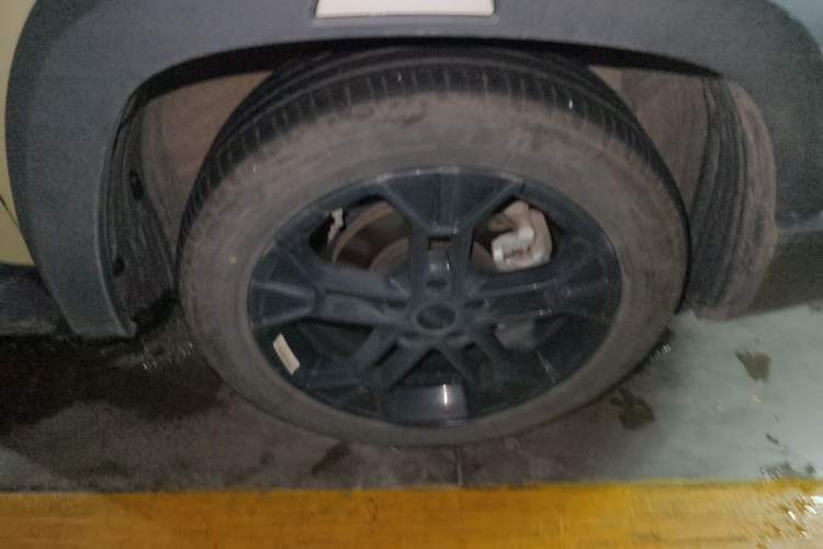 Used Geely Auto Cowboy 2025 1.5TD Fun-Offroad Version Right Front Wheel Hub