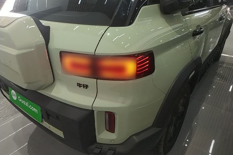 Used Geely Auto Cowboy 2025 1.5TD Fun-Offroad Version Right Rear Taillight