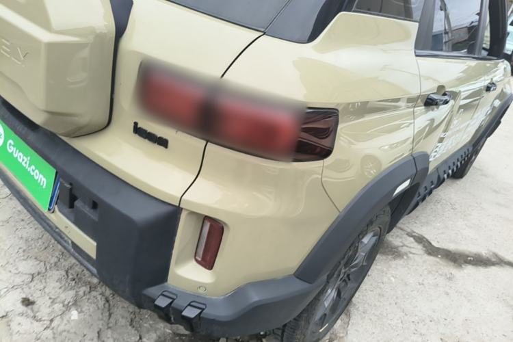 Used Geely Auto Cowboy 2025 1.5TD Fun-Offroad Version Right Rear Taillight