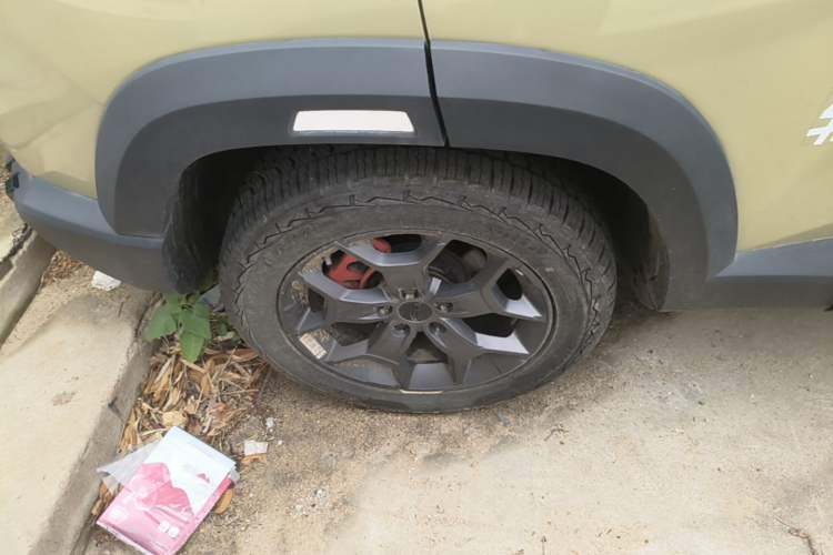 Used Geely Auto Cowboy 2025 1.5TD Fun-Offroad Version Right Rear Wheel Hub