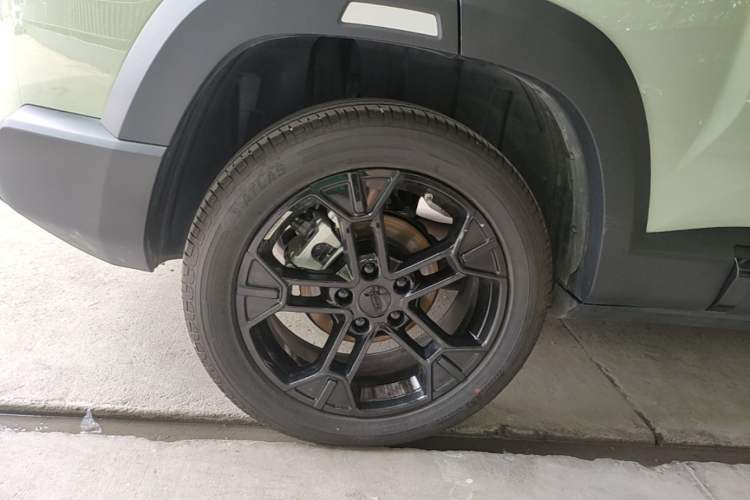 Used Geely Auto Cowboy 2025 1.5TD Fun-Offroad Version Right Rear Wheel Hub