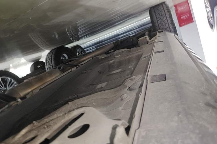 Used Geely Auto Cowboy 2025 1.5TD Fun-Offroad Version Right Side Sill