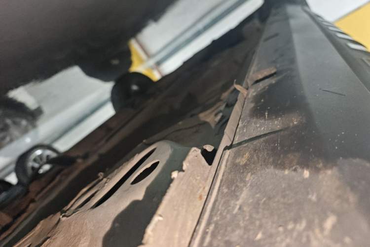 Used Geely Auto Cowboy 2025 1.5TD Fun-Offroad Version Right Side Sill