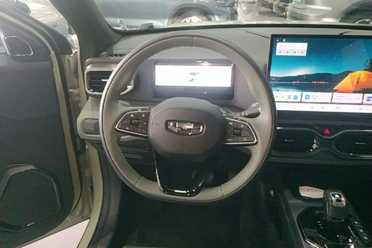 Used Geely Auto Cowboy 2025 1.5TD Fun-Offroad Version Steering Wheel